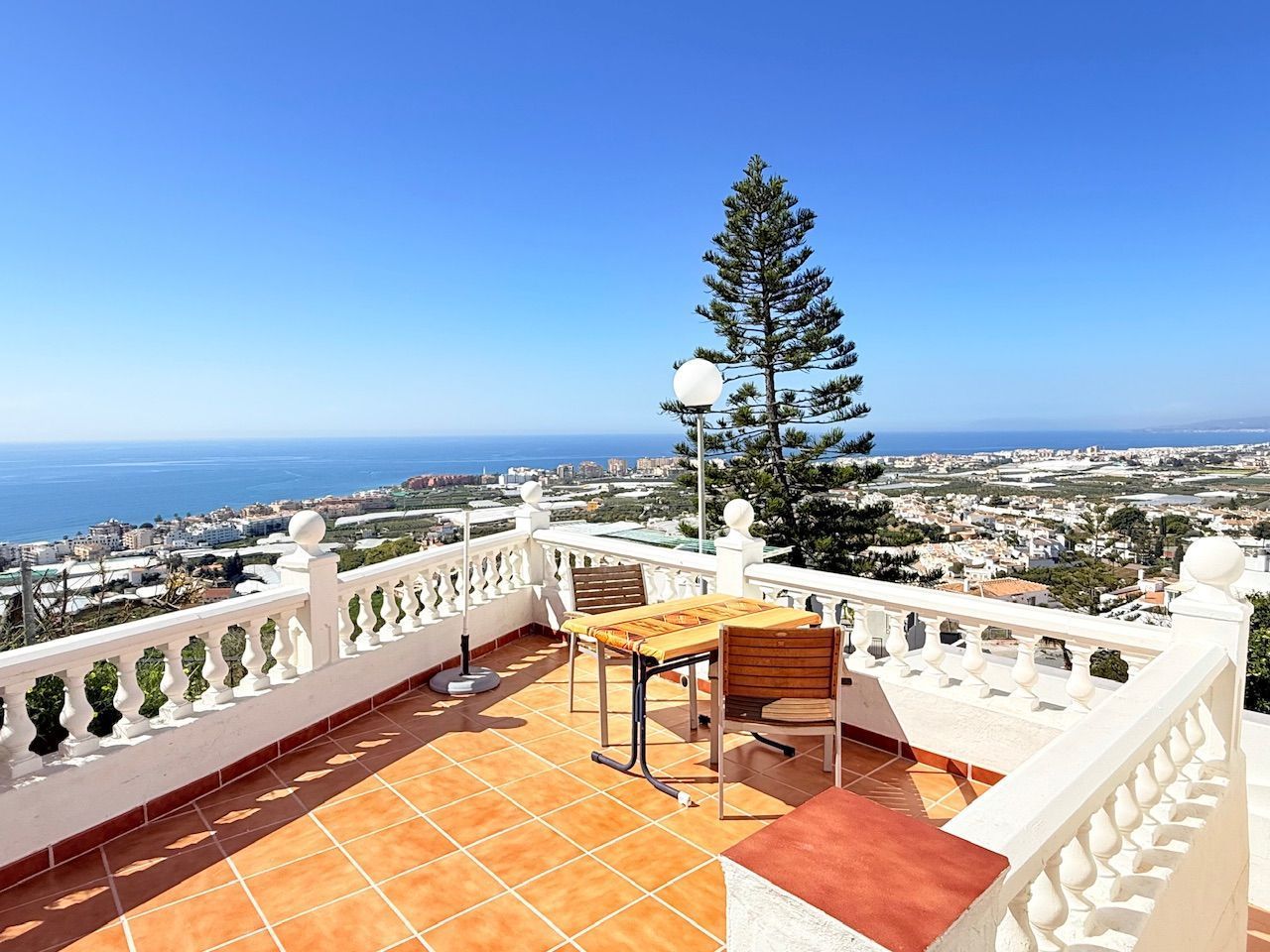 Terrassa de Apartament en venda en Torrox amb Piscina comunitària