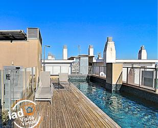 Swimming pool of Flat for sale in  Barcelona Capital  with Air Conditioner, Heating and Terrace