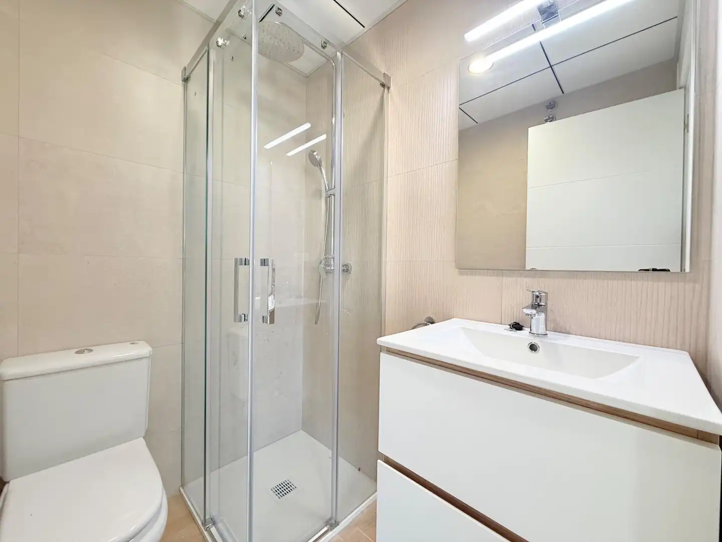 Bathroom of Attic for sale in Deltebre  with Terrace and Balcony