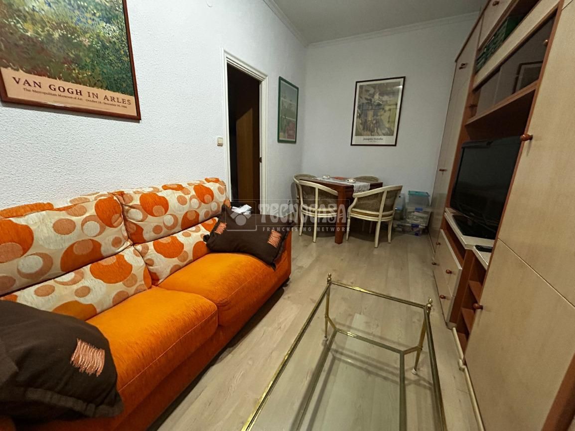 Living room of Flat for sale in  Madrid Capital