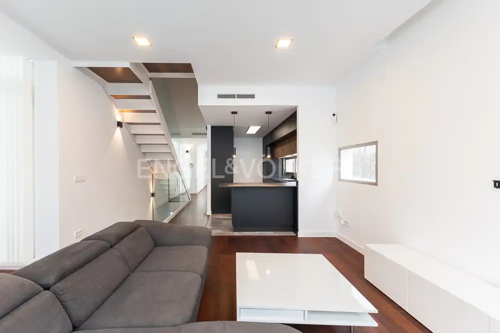 Maison avec piscine à louer à Carrer Sèquia de Mestalla, imagen 9