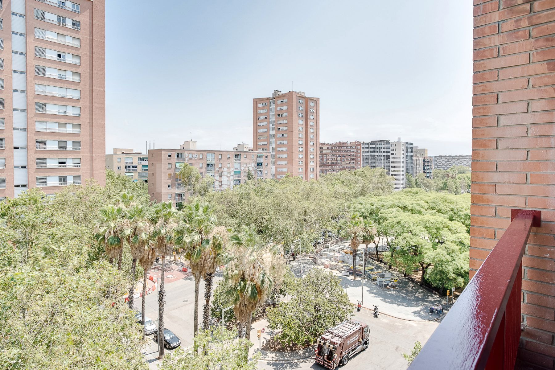 Vista exterior de Pis en venda en  Barcelona Capital amb Balcó