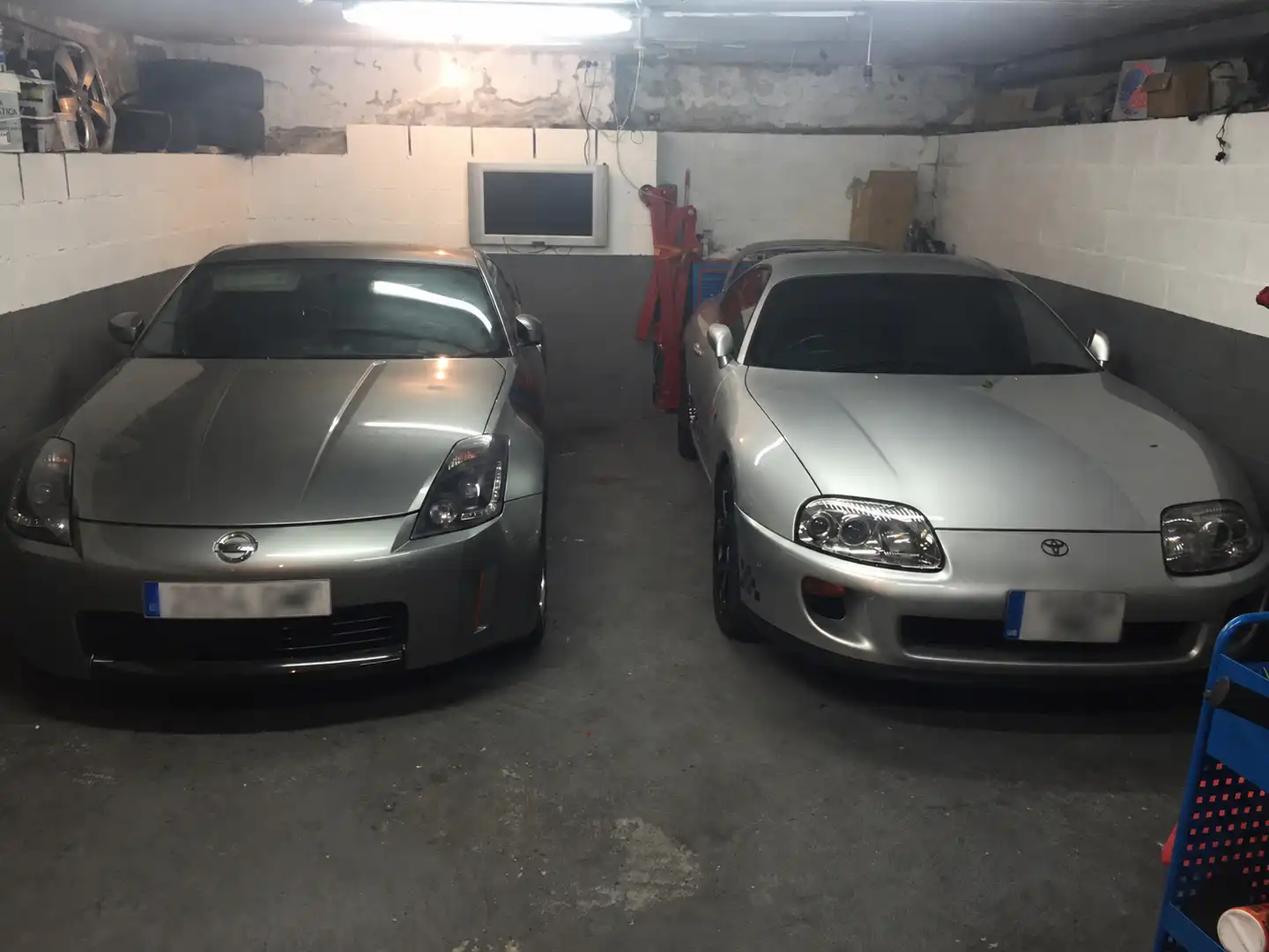 Parking de Casa adosada en venta en Casarrubios del Monte con Aire acondicionado, Calefacción y Jardín privado