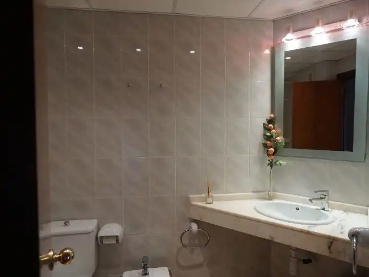 Bathroom of Flat for rent in Nou Eixample Sud
