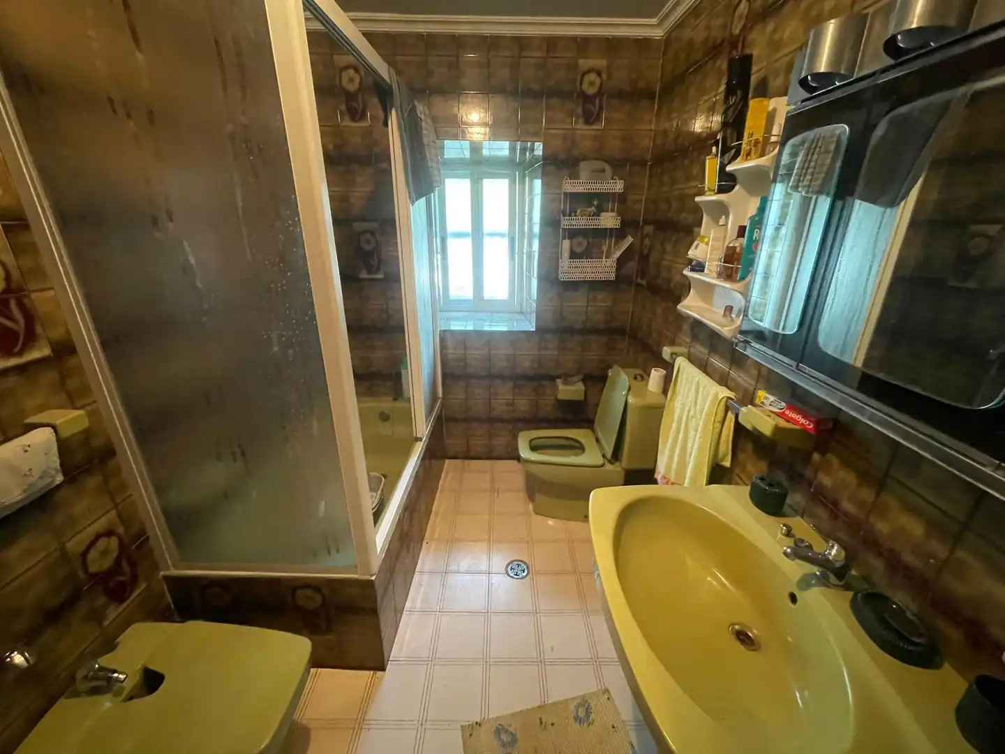 Bathroom of Houses for sale in Avión  with Heating, Storage room and Furnished