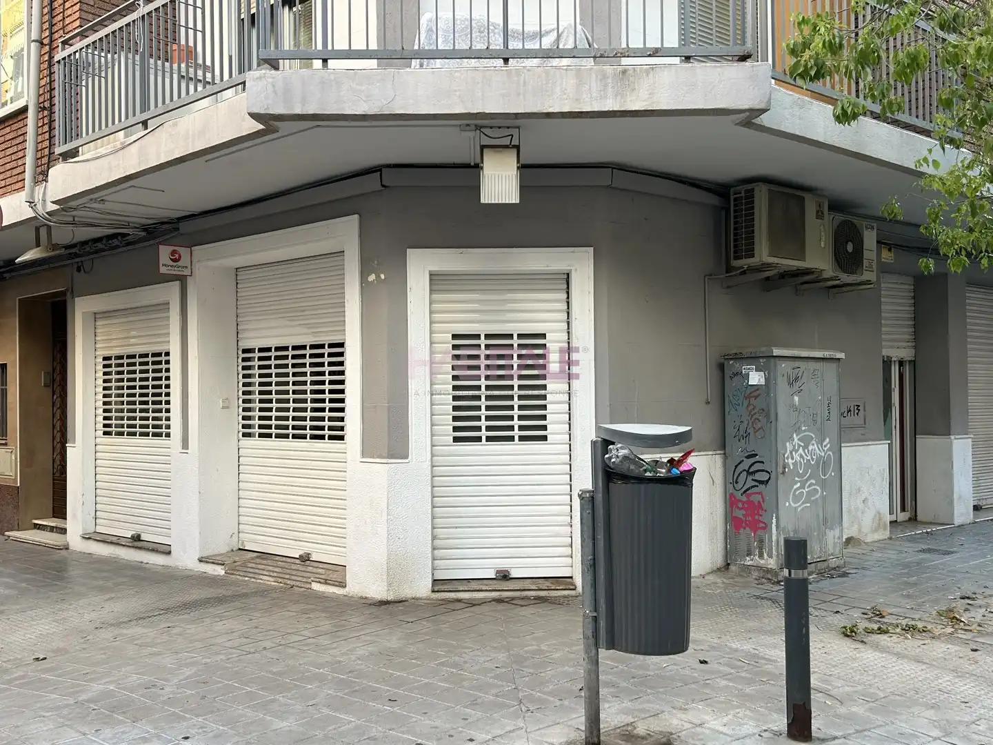 Local comercial de lloguer a Zona Avenida al Vedat, imagen 2