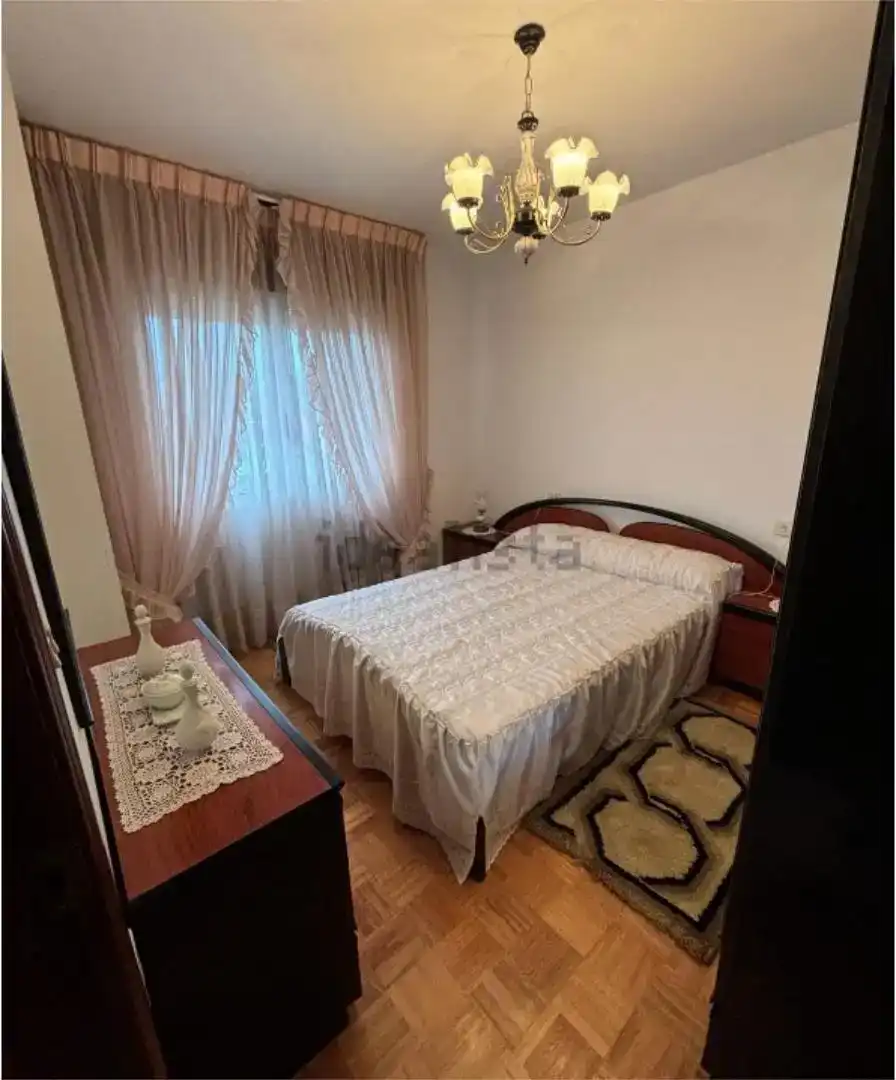 Dormitori de Pis en venda en Agolada amb Moblat i Balcó