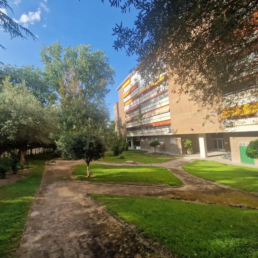 Exterior view of Flat for sale in Madrid  with Air Conditioner, Heating and Private garden