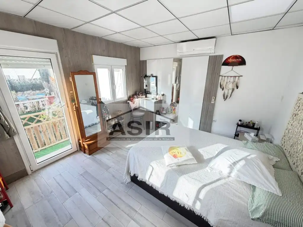 Habitación de Casa o chalet en venta en Alzira