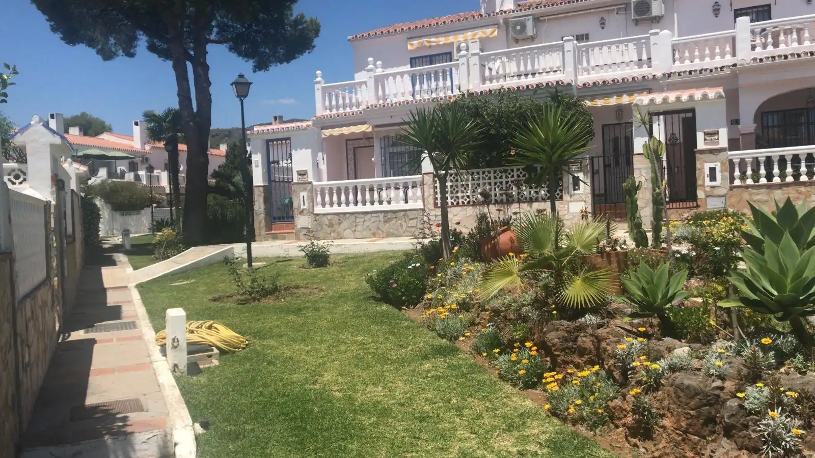 Jardí de Casa o xalet en venda en Rincón de la Victoria amb Aire condicionat, Terrassa i Traster