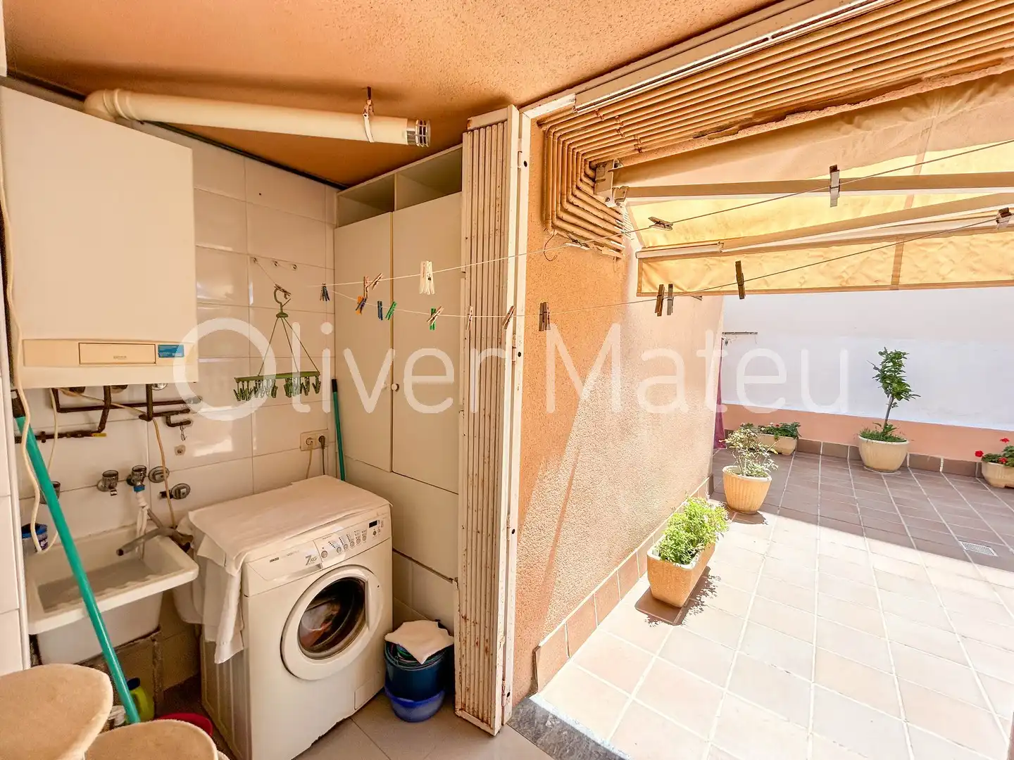 Badezimmer von Einfamilien-Reihenhaus zum Verkauf in  Palma de Mallorca mit Klimaanlage, Heizung und Terrasse
