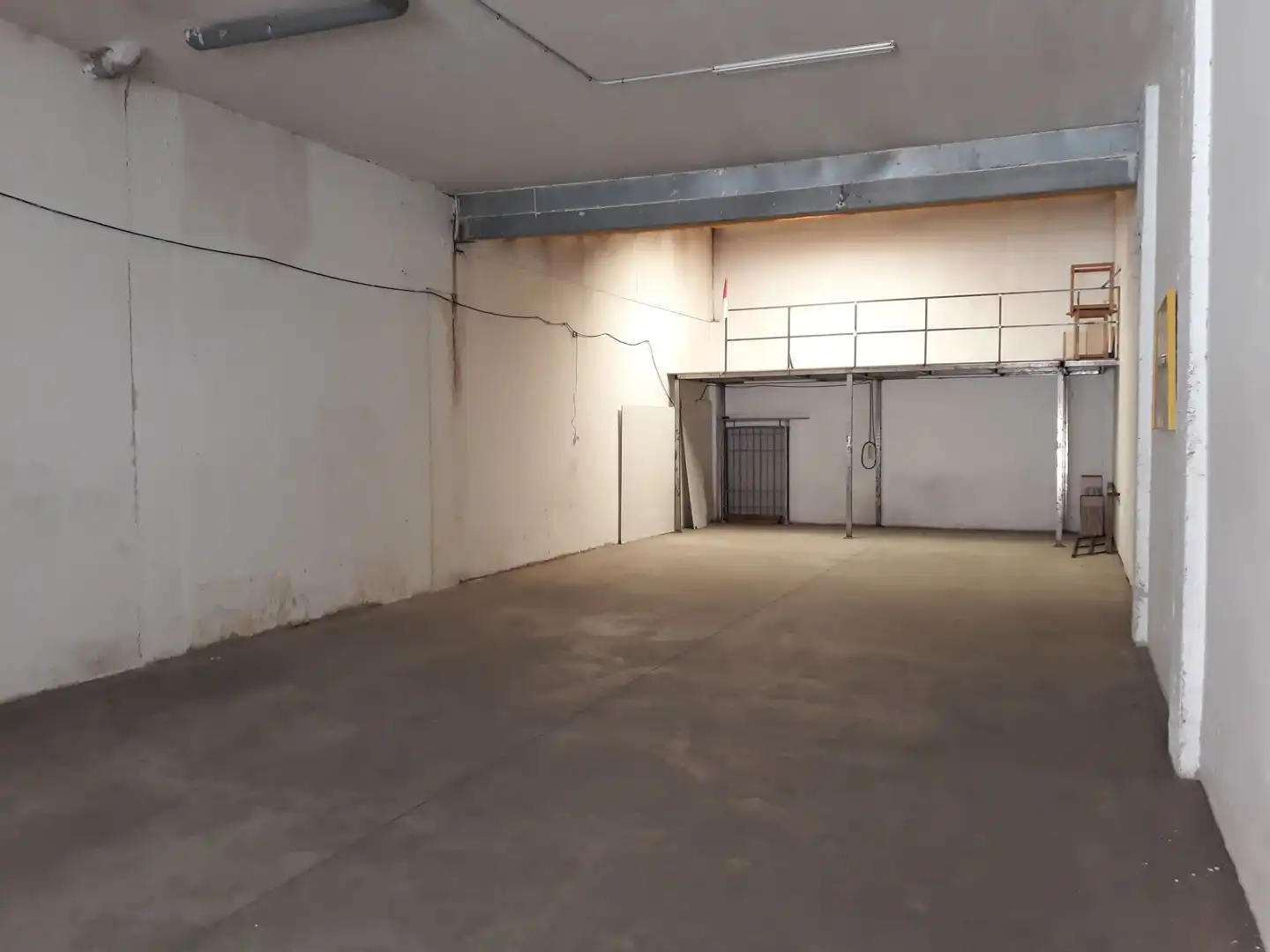 Local comercial en venda a Industria, imagen 4