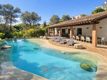 Detached house with garden for sale in del Sud