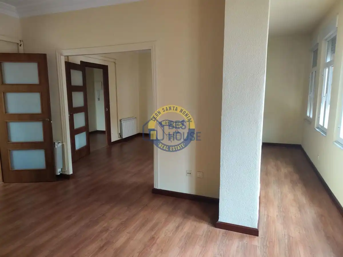 Pis amb ascensor en venda a Centro Ciudad