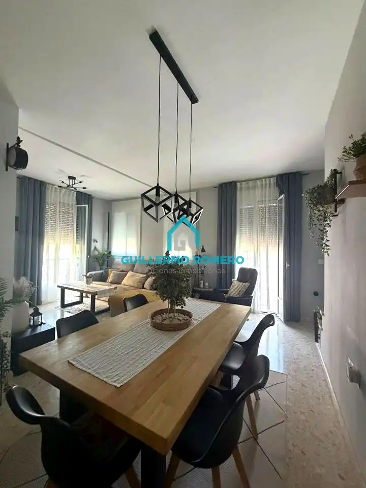 Comedor de Dúplex en venta en Coria del Río