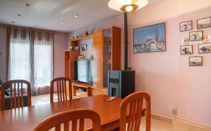 Dining room of Flat for sale in Vic  with Air Conditioner and Balcony