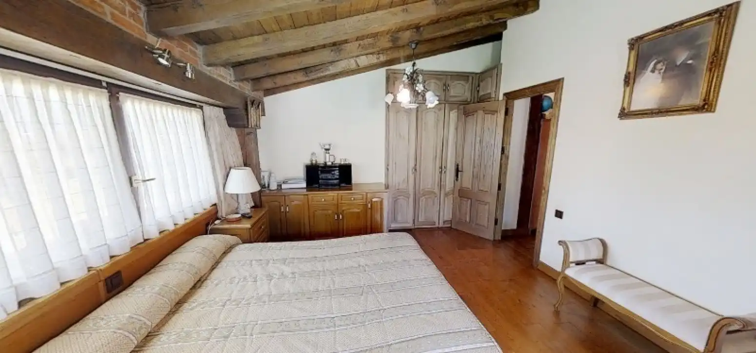 Dormitori de Casa o xalet en venda en Cabezón de la Sal amb Calefacció, Jardí privat i Terrassa