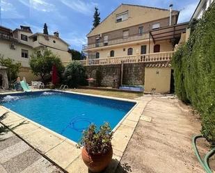 Piscina de Casa o xalet en venda en  Córdoba Capital amb Calefacció, Jardí privat i Parquet