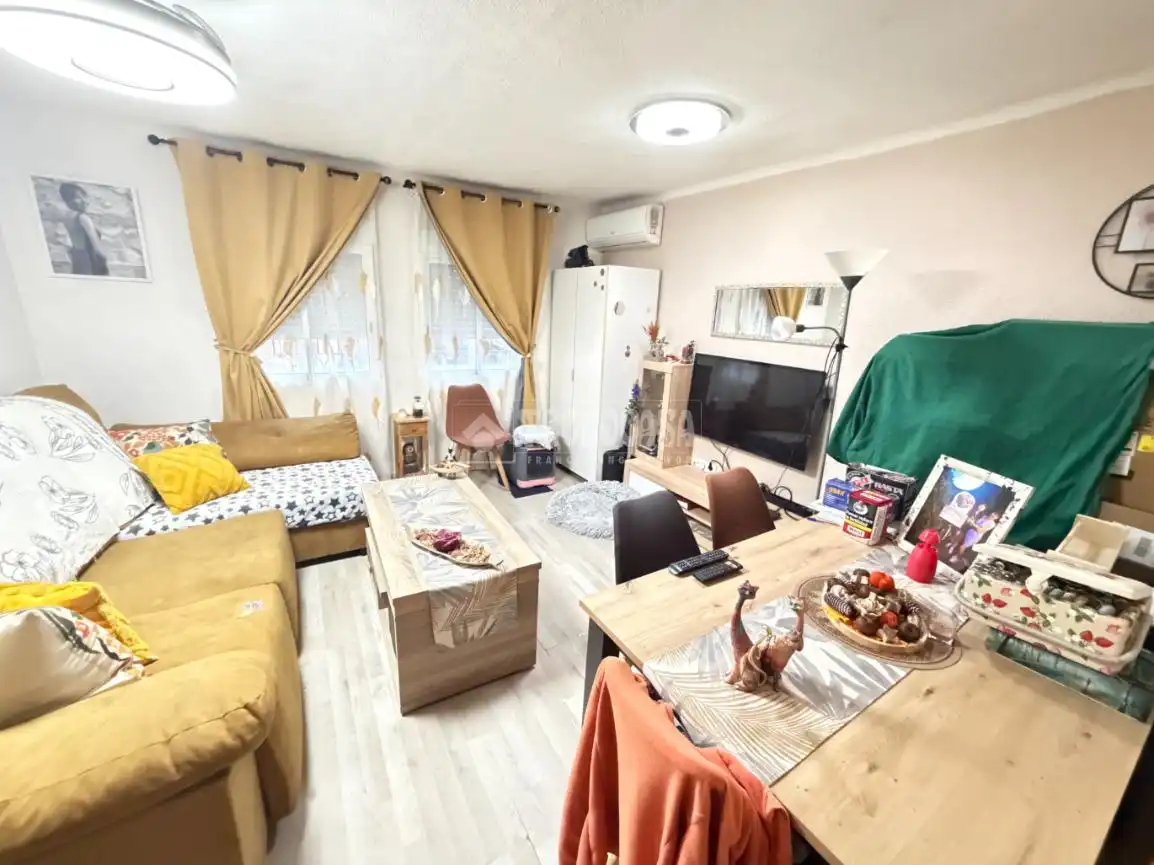 Sala d'estar de Pis en venda en Torrejón de Ardoz amb Moblat