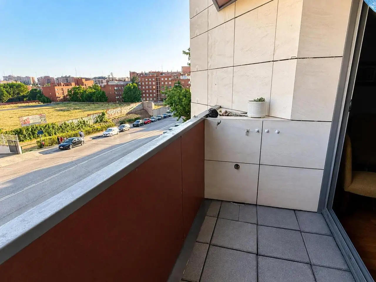 Balcony of Flat for sale in Madrid  with Air Conditioner, Heating and Parquet flooring