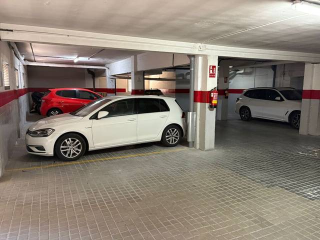 Garaje en Venta en Calle Costa Rica en Hispanoamérica - Bernabéu