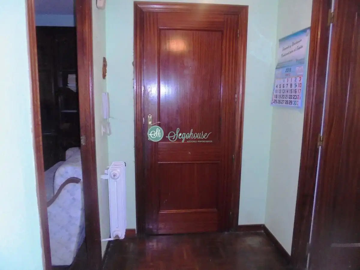 Piso en venta en Segovia con Calefacción, Parquet y Trastero