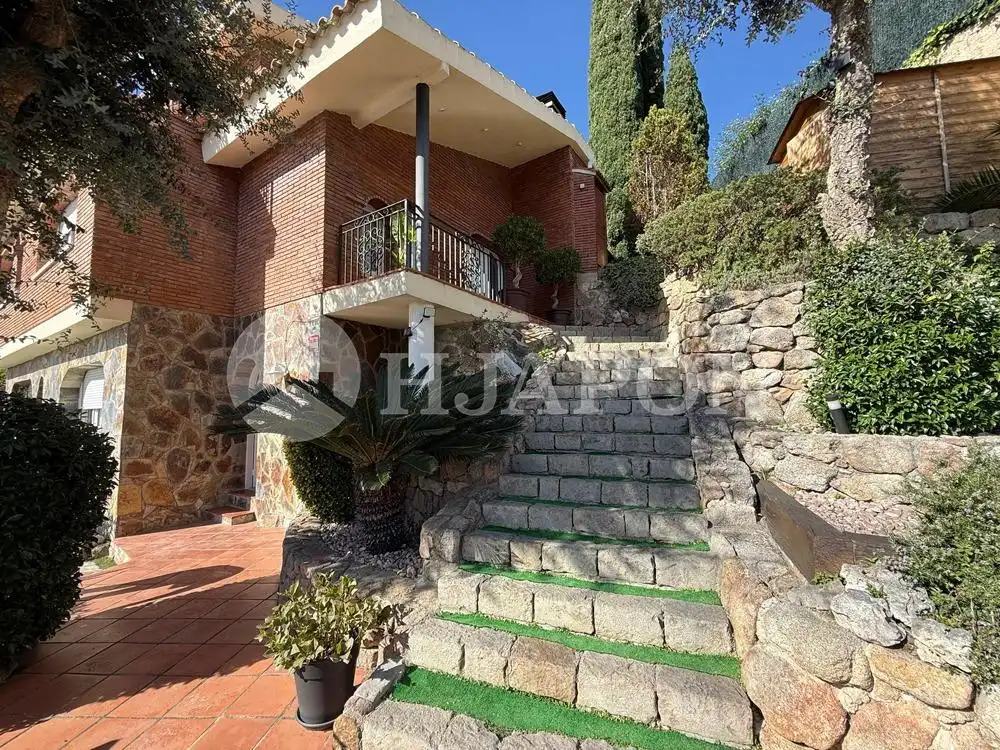 Exterior view of Houses for sale in Alella  with Heating, Private garden and Terrace