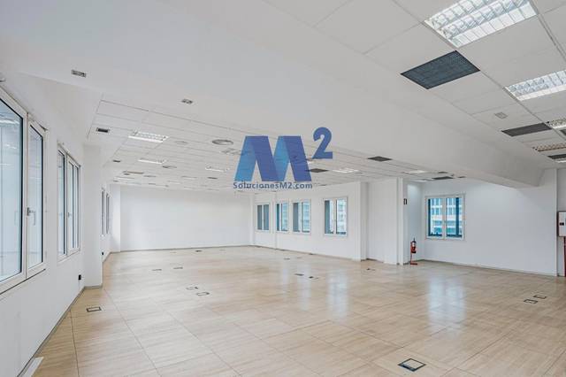 Oficina en Alquiler en Virgen del Cortijo - Manoteras