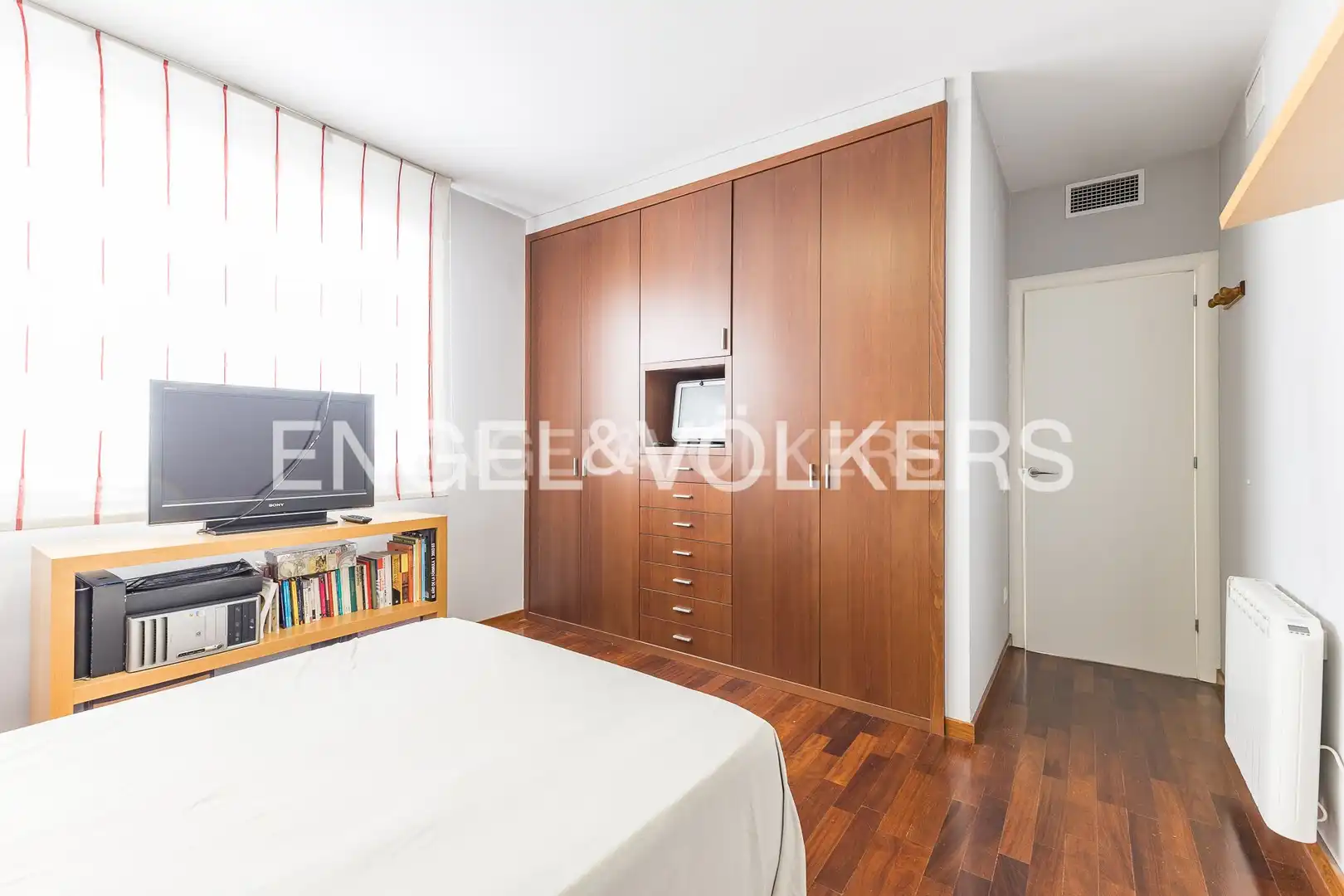 Bedroom of Houses for sale in Sant Boi de Llobregat  with Air Conditioner, Heating and Private garden