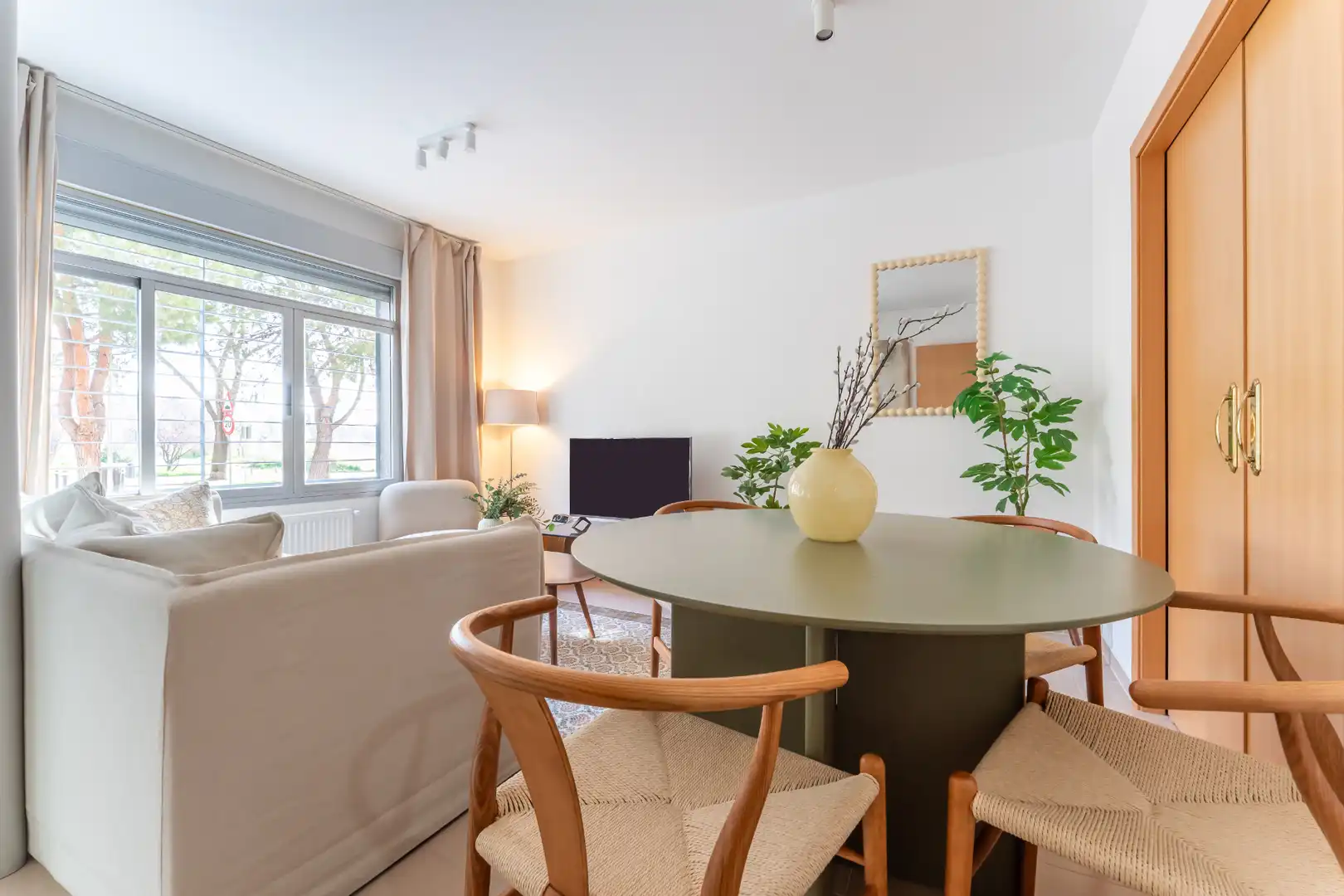 Comedor de Piso en venta en Madrid con Piscina comunitaria