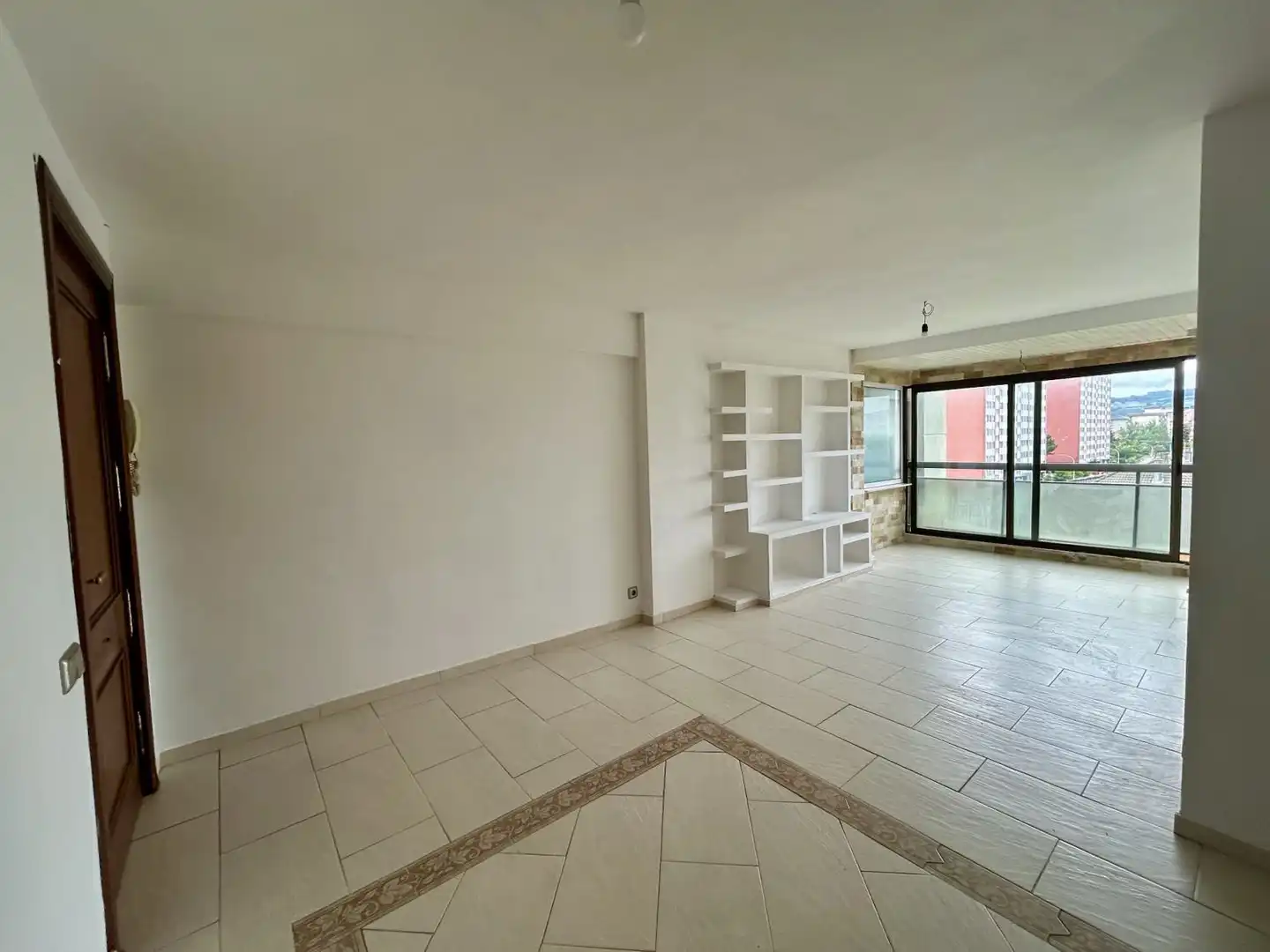 Sala de estar de Piso en venta en Laredo con Calefacción y Terraza