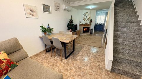 Casa renovada con piscina comunitaria, en la provincia de Alicante, en la ciudad de Orihuela Costa. 3 habitaciones | 105 m² | 1 ki, imatge 2