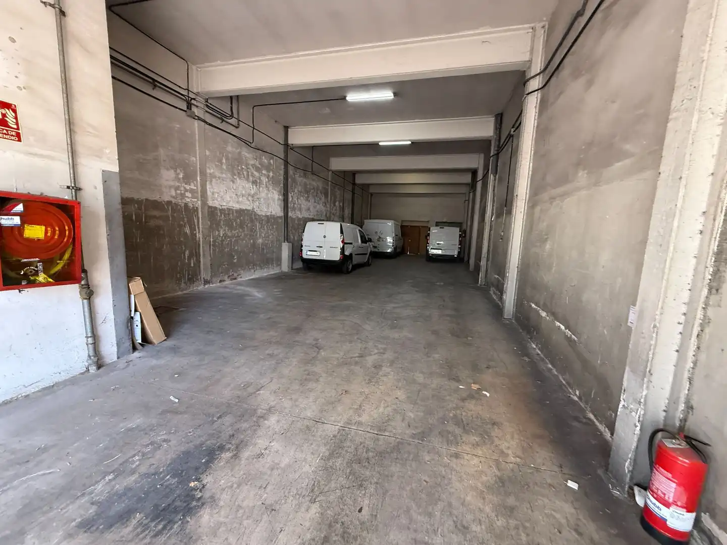 Aparcament de Nau industrial de lloguer en Sant Adrià de Besòs