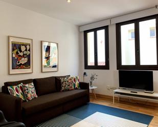 Living room of Apartment to rent in  Madrid Capital  with Air Conditioner, Heating and Furnished