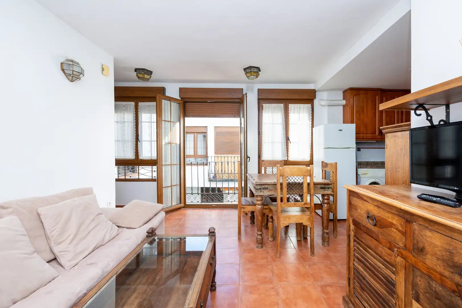 Living room of Apartments for rent in  Granada Capital  with Air Conditioner, Heating and Private garden
