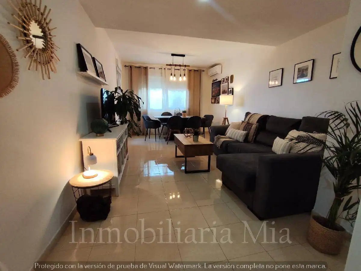 Sala de estar de Piso en venta en Alhaurín de la Torre con Aire acondicionado, Jardín privado y Terraza
