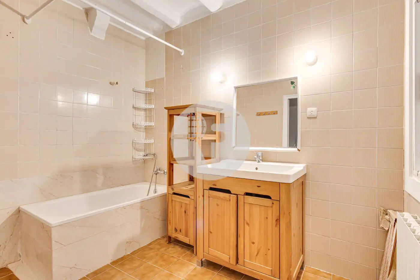 Baño de Piso en venta en Barcelona con Calefacción y Balcón