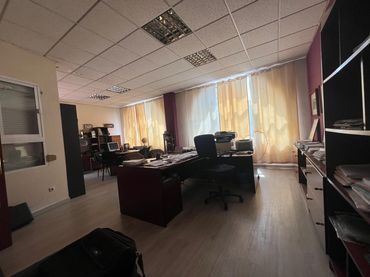Ufficio in vendita a Casco Antiguo