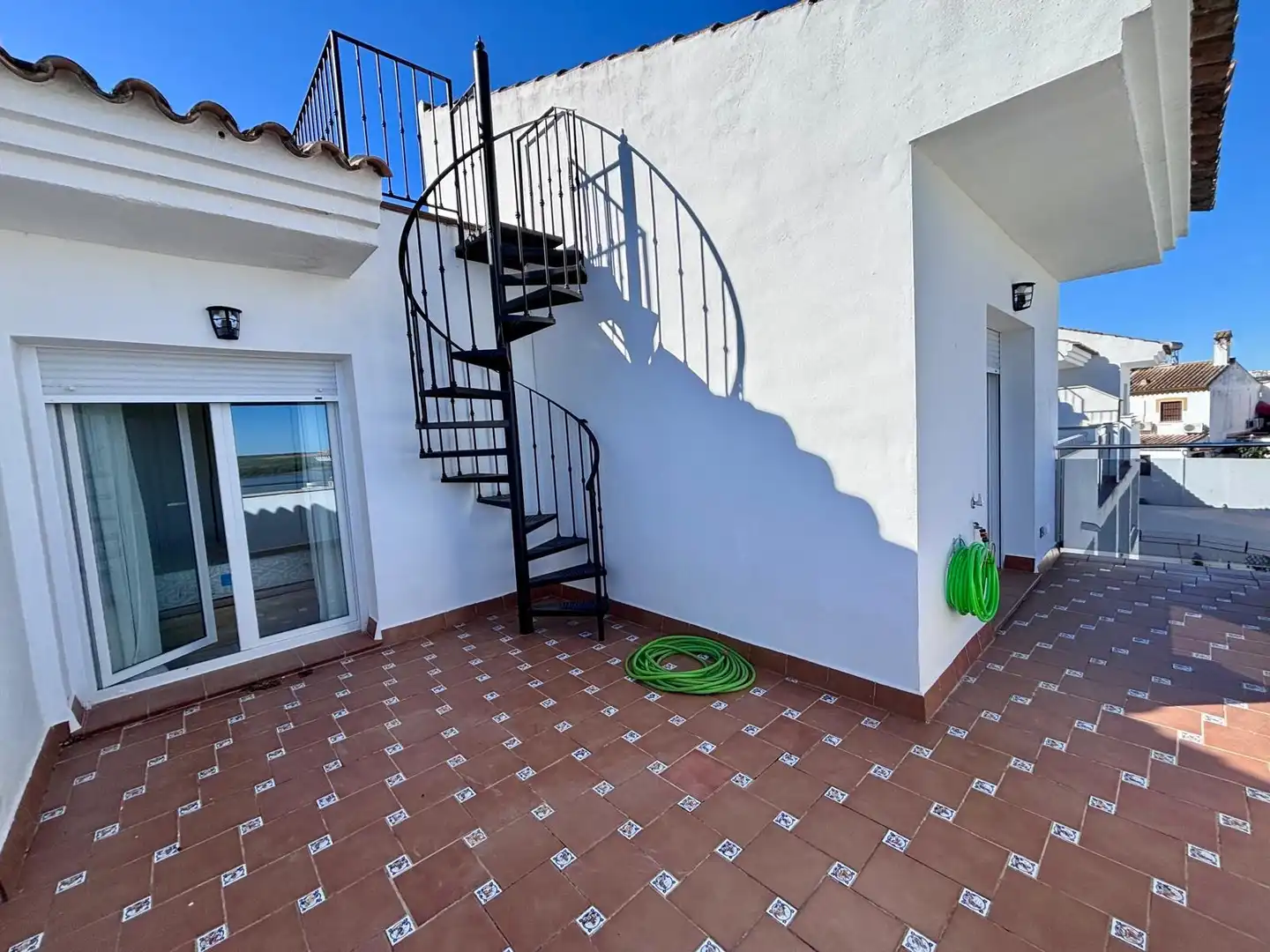 Terrasse von Dachboden zum Verkauf in Arcos de la Frontera mit Terrasse, Möbliert und Ofen