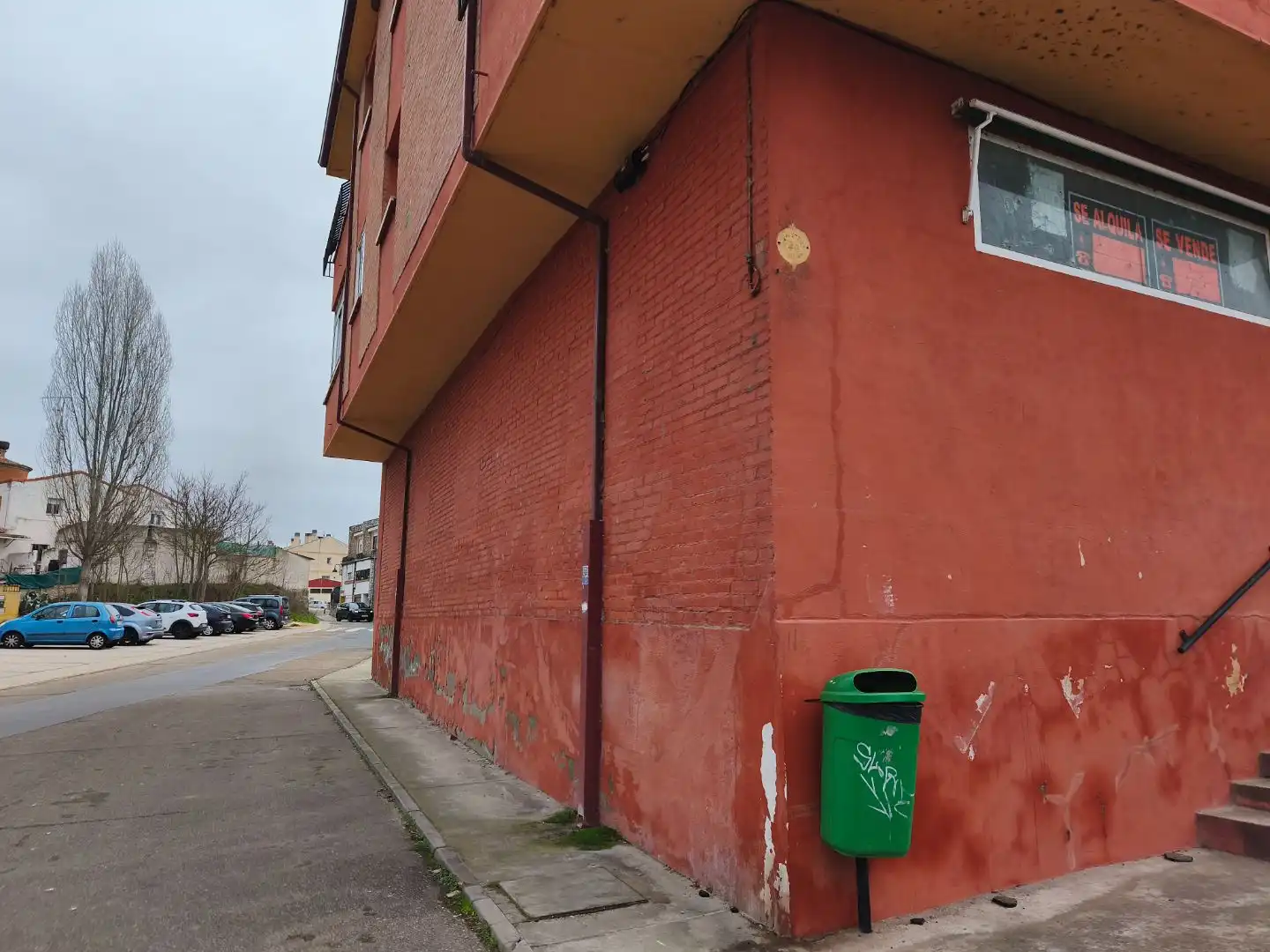 Außenansicht von Geschaftsraum zum Verkauf in Viana de Cega
