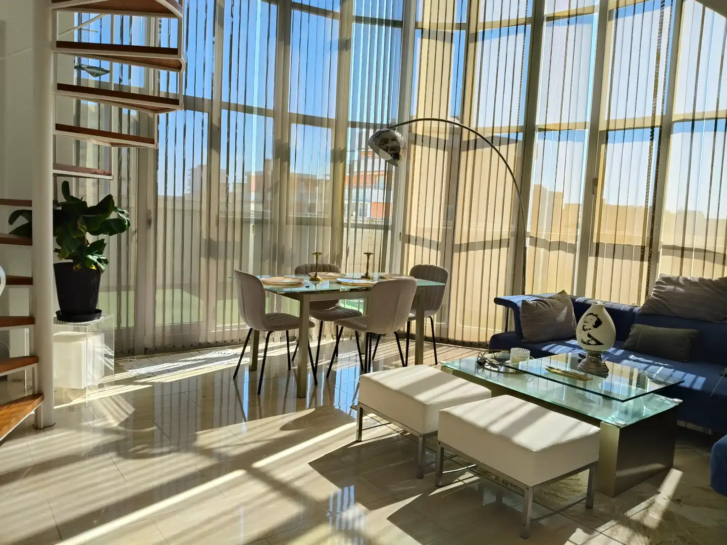 Comedor de Ático en venta en Gandia con Aire acondicionado, Terraza y Amueblado