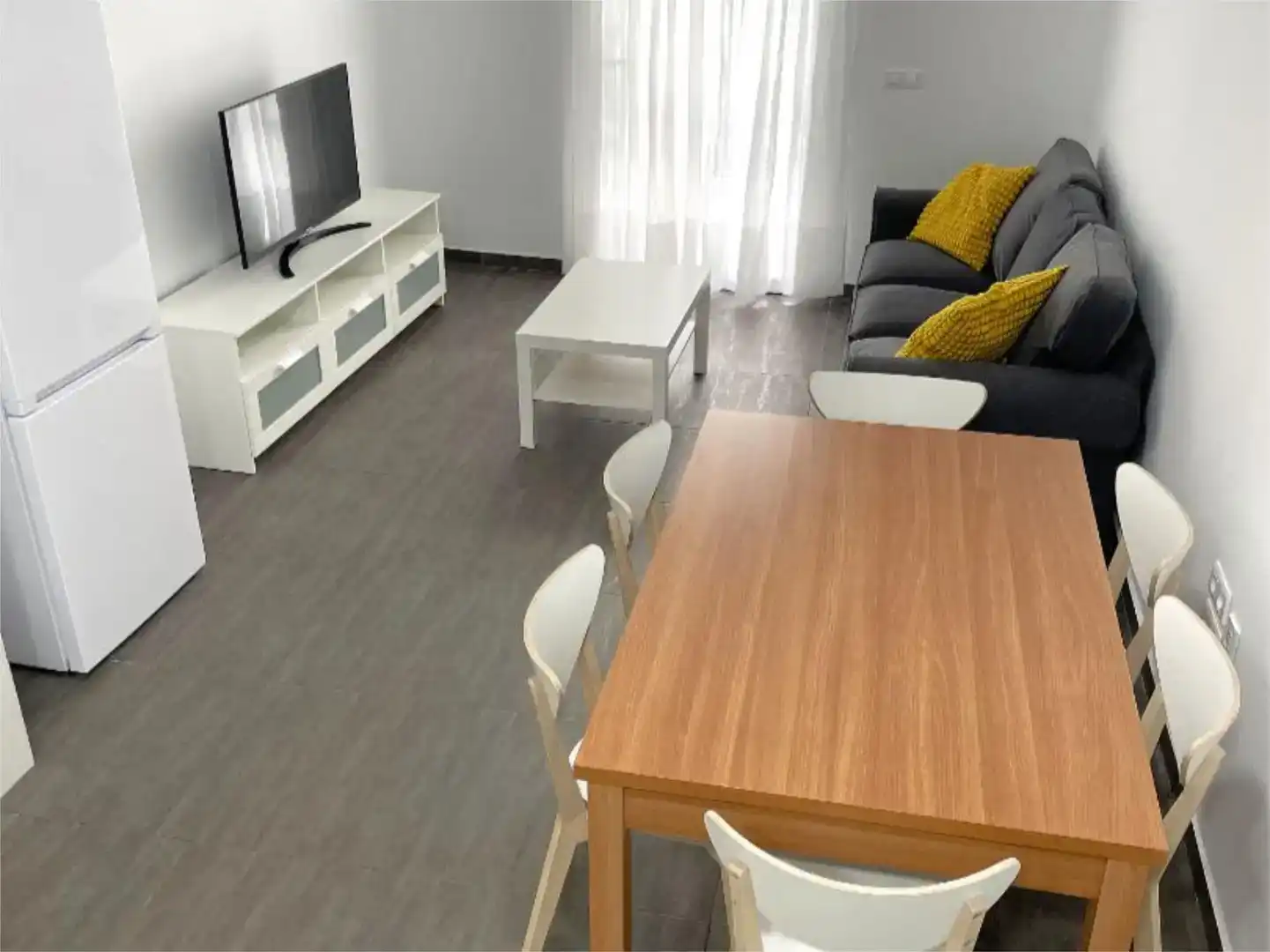 Sala d'estar de Planta baixa per a compartir en Castellón de la Plana / Castelló de la Plana amb Moblat