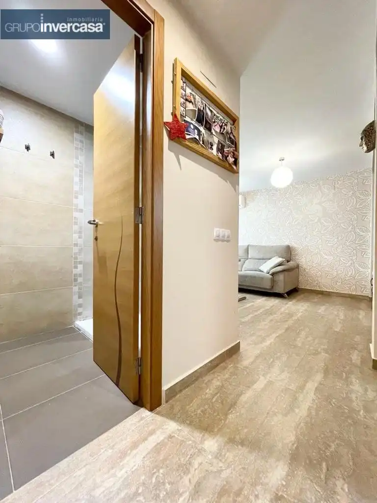 Wohnung zur Miete in Manises mit Klimaanlage, Heizung und Möbliert
