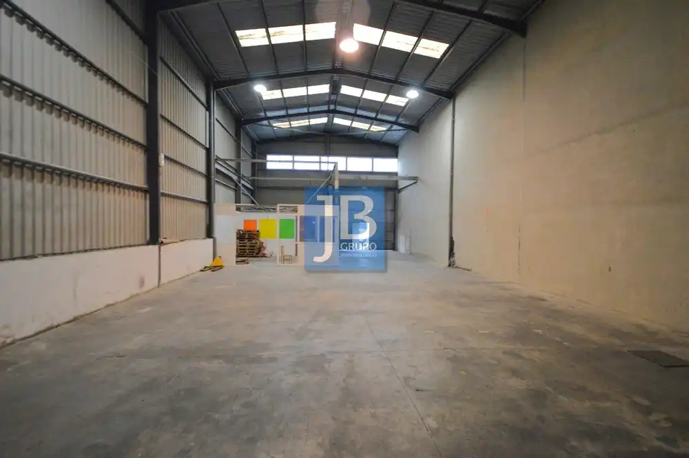 Industrial buildings for rent in Calle Vial 1, Novelé / Novetlè
