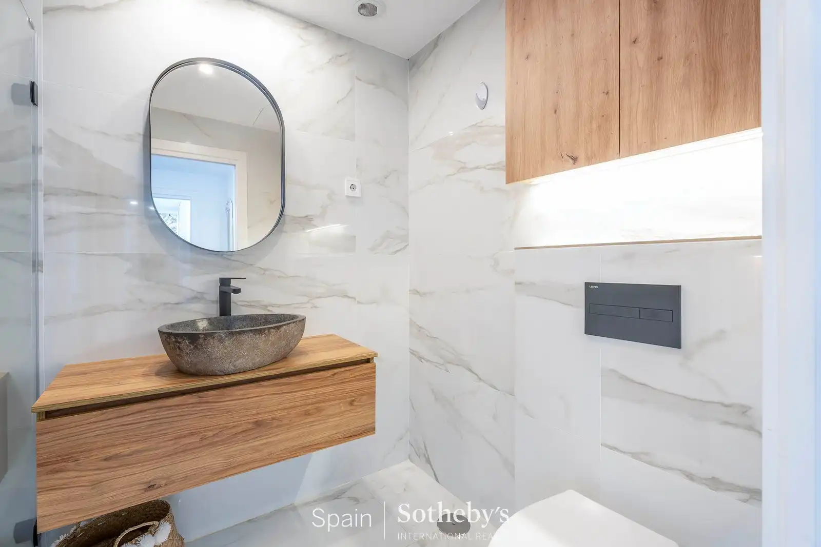 Bany de Àtic en venda en Madrid amb Aire condicionat, Terrassa i Traster