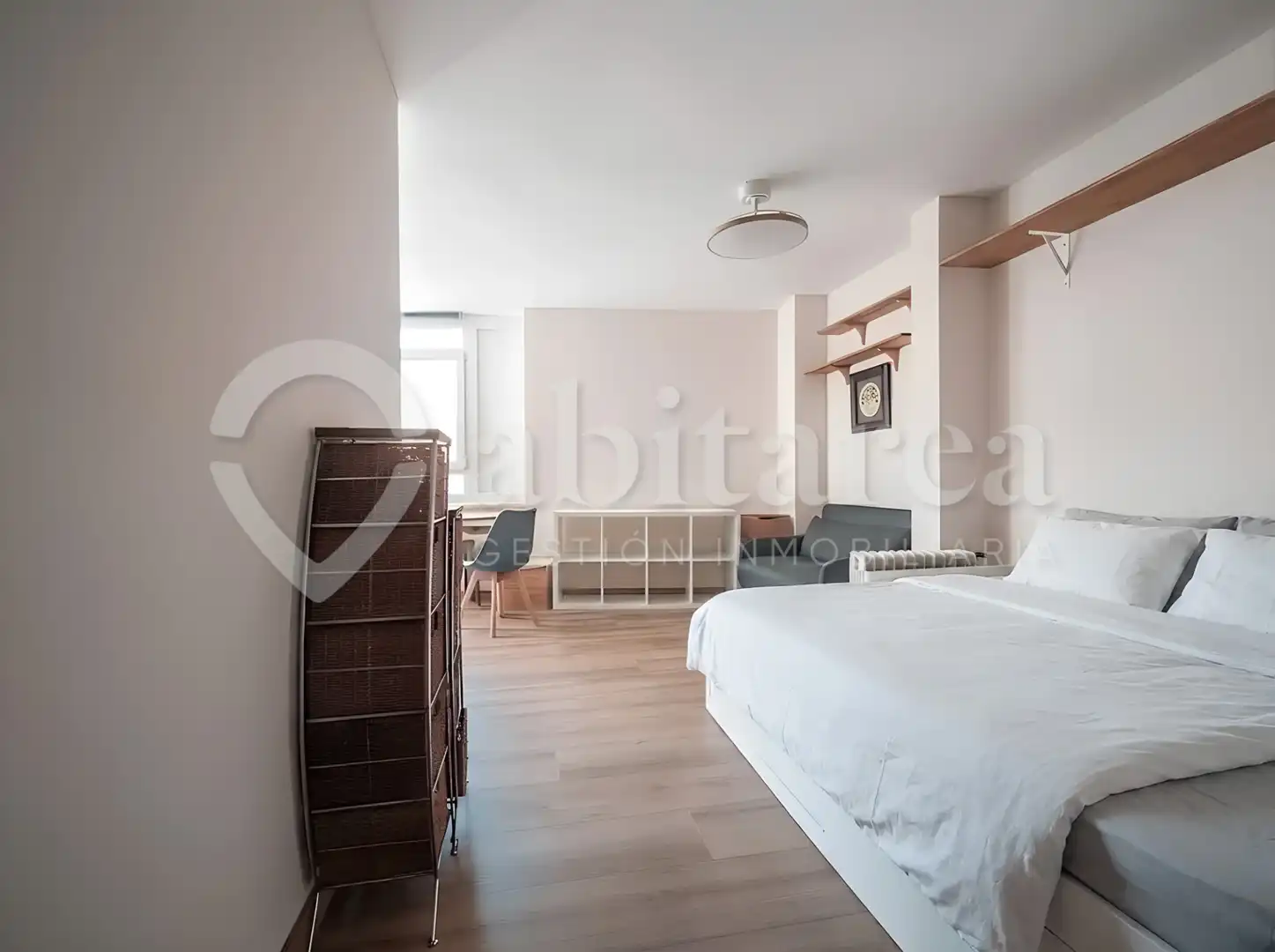Habitación de Estudio de alquiler en Santander con Calefacción, Amueblado y Horno