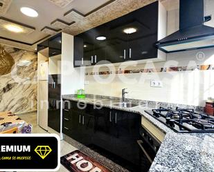 Kitchen of Flat for sale in Cartagena  with Air Conditioner, Terrace and Storage room