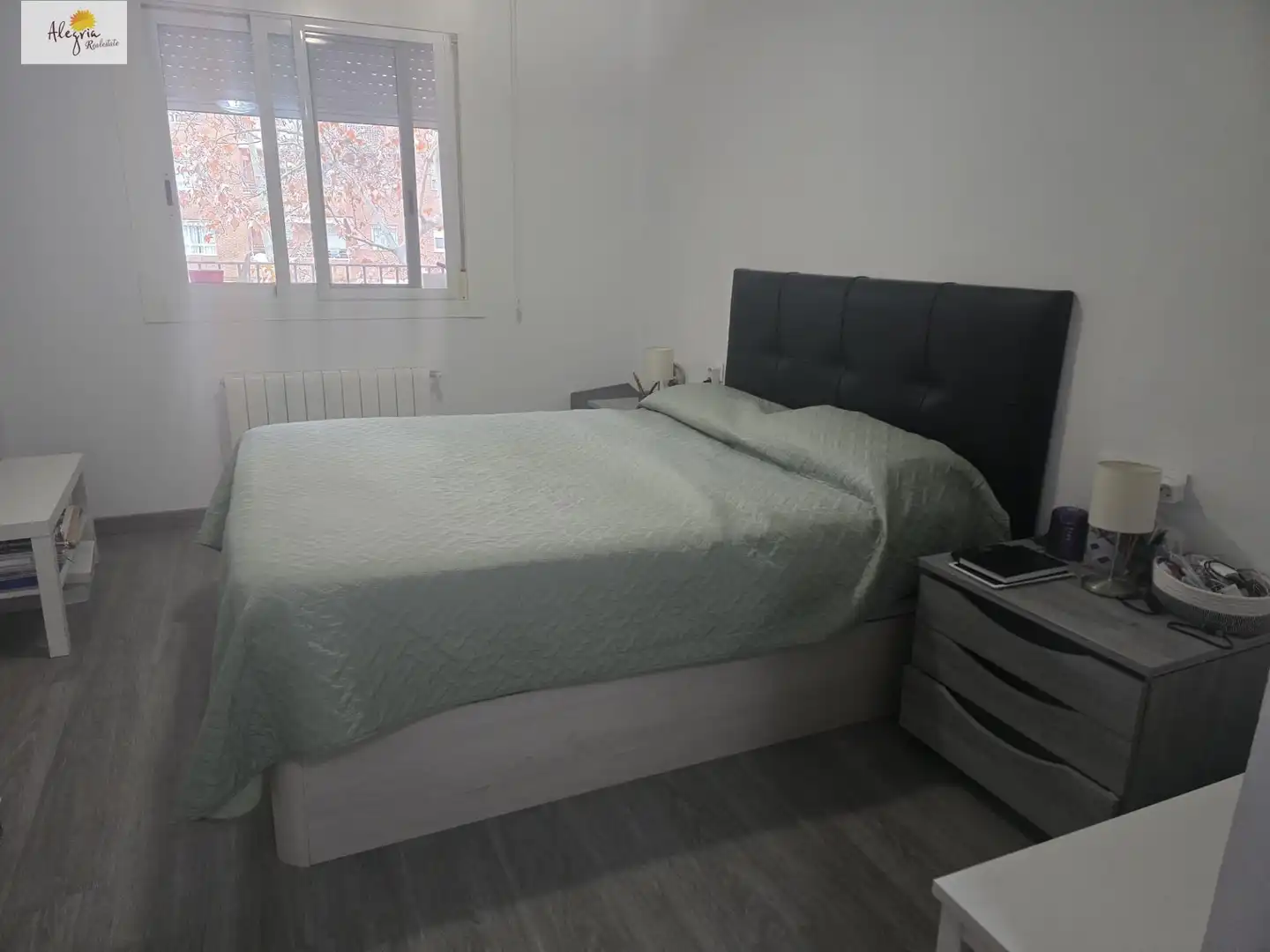 Dormitori de Apartament en venda en Paterna amb Aire condicionat, Traster i Moblat