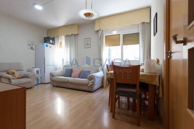 Piso en Venta en La Torrassa