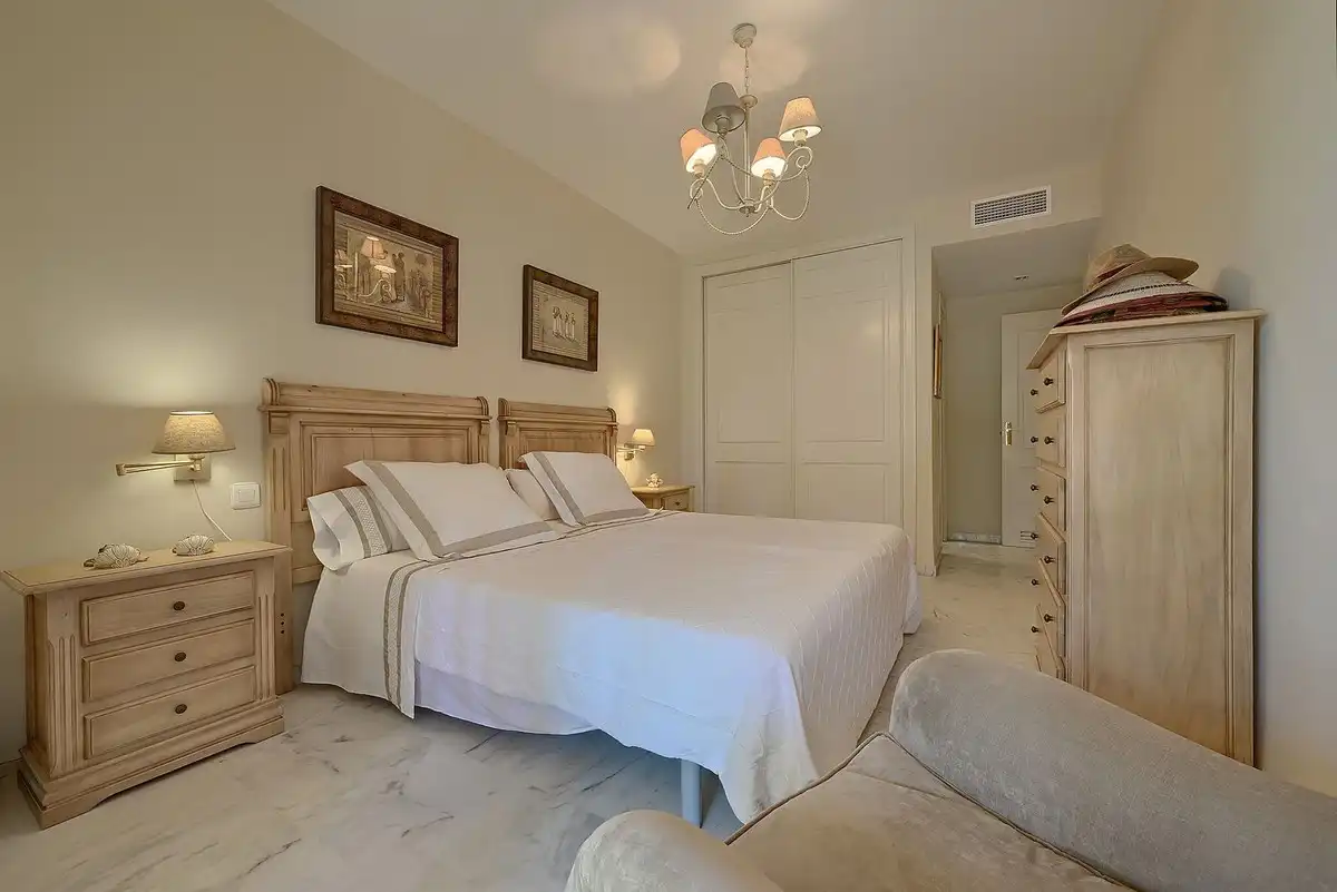 Piso con ascensor en venta en Río Real - Los Monteros, imagen 15